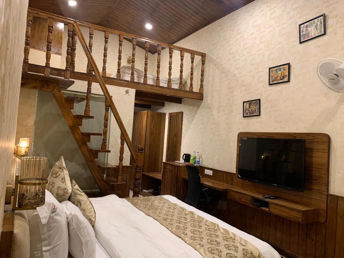 Hotel Royal Castle Kasol Exterior foto