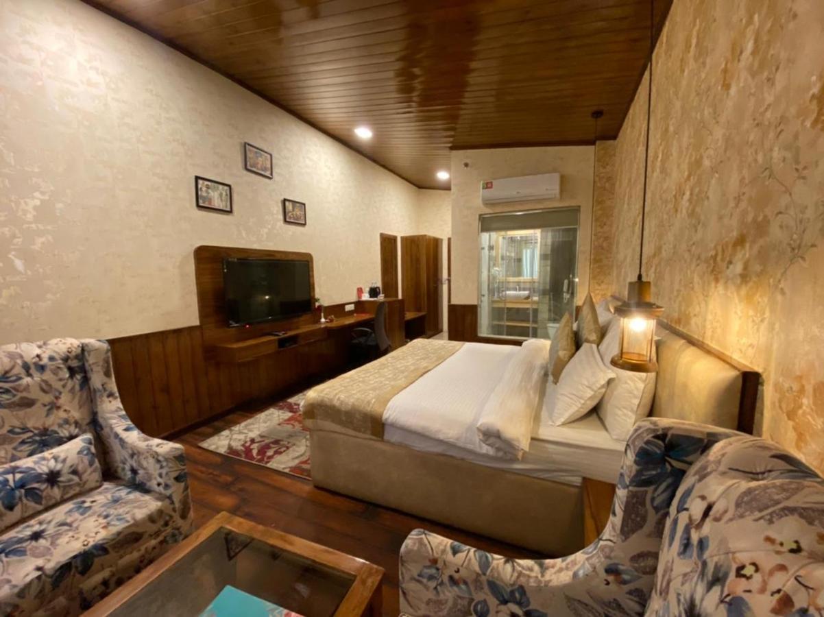 Hotel Royal Castle Kasol Exterior foto