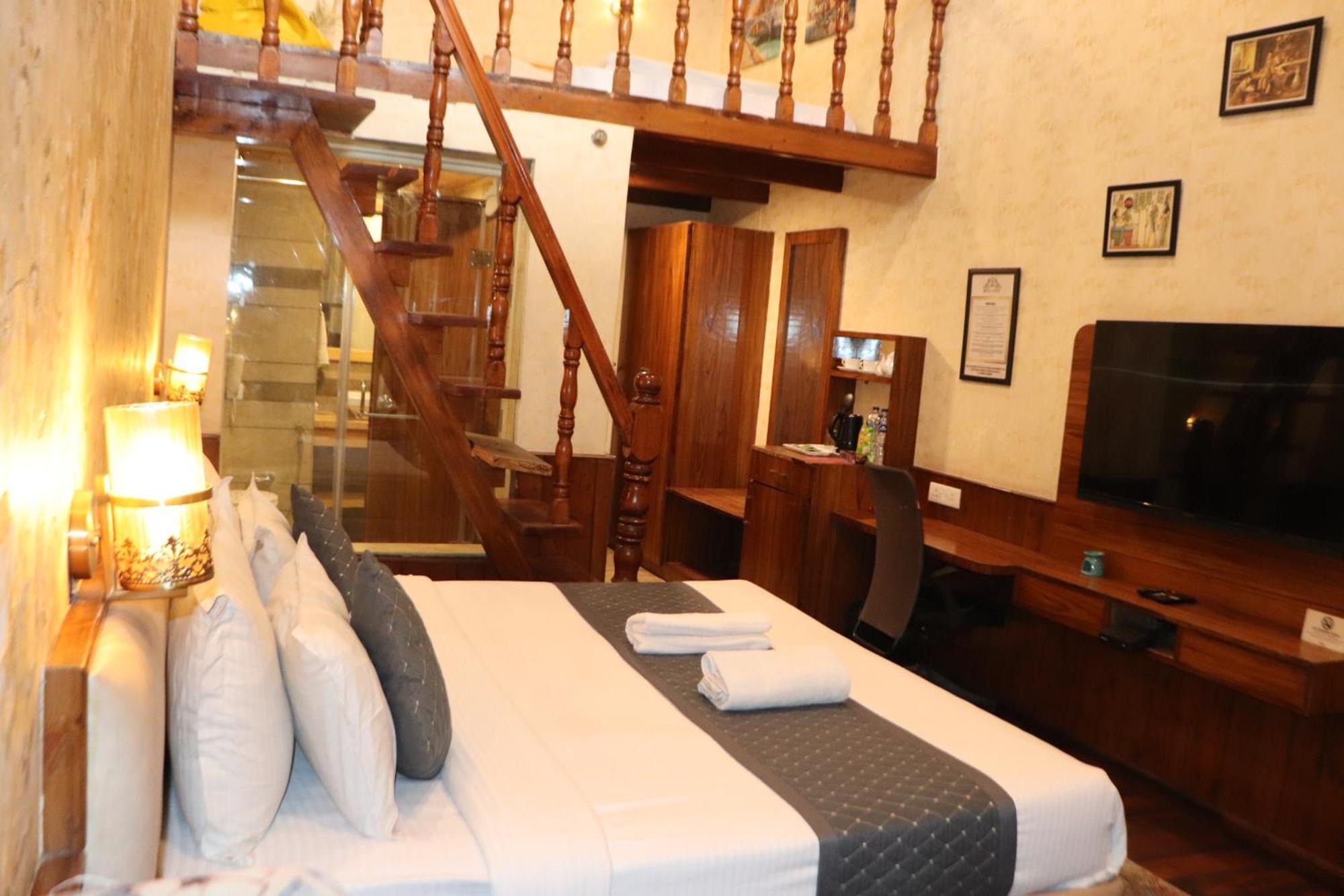Hotel Royal Castle Kasol Exterior foto